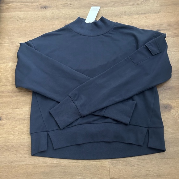 all in motion Tops - Women’s All in Motion Crop Sweater